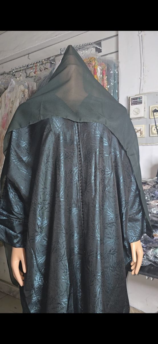 Abayas neuves élégantes – Plusieurs modèles disponibles