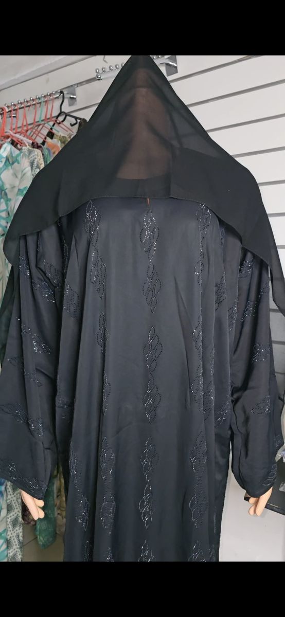 Abayas neuves élégantes – Plusieurs modèles disponibles