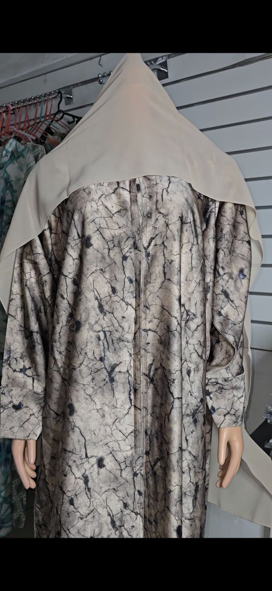 Abayas neuves élégantes – Plusieurs modèles disponibles