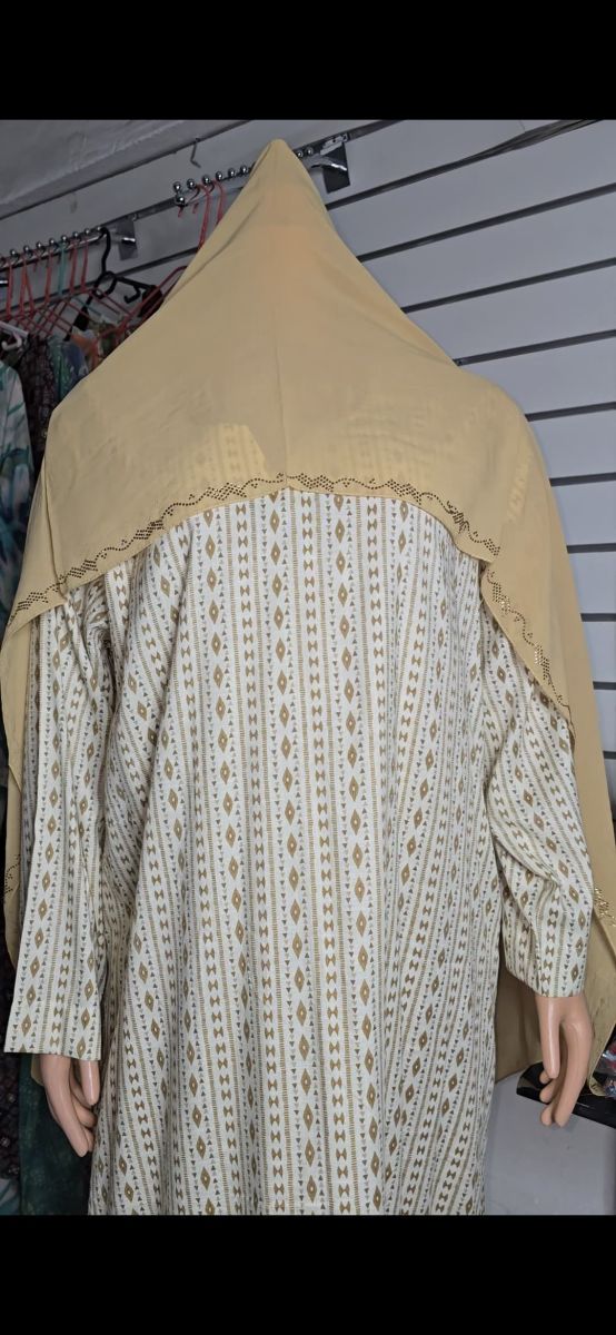 Abayas neuves élégantes – Plusieurs modèles disponibles