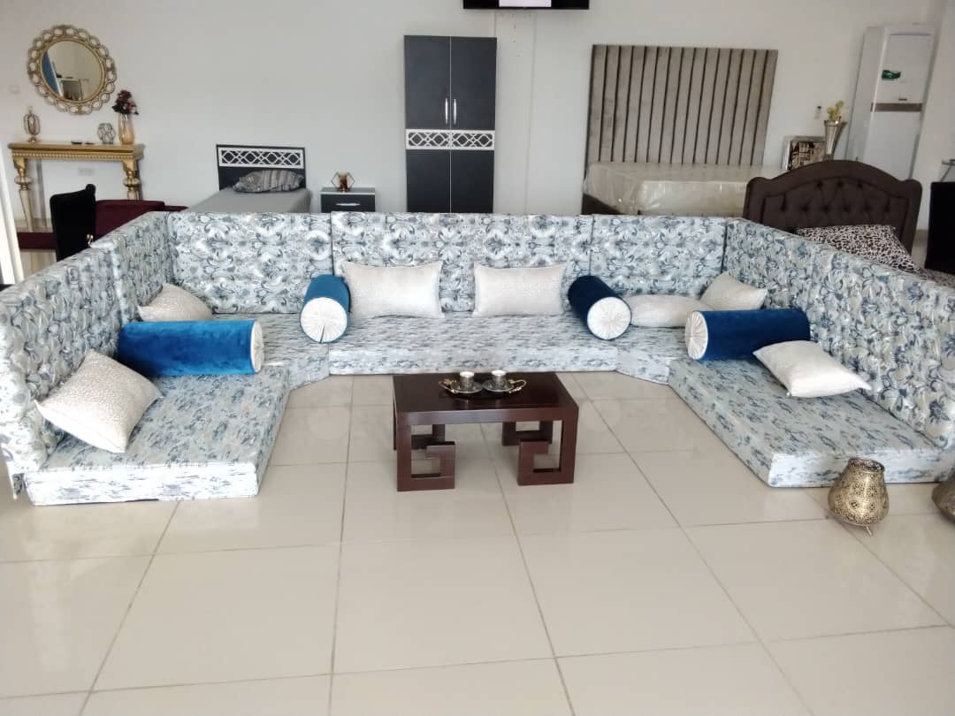 Salons traditionnels Qaaci sur-mesure plusieurs coloris et tissus au choix