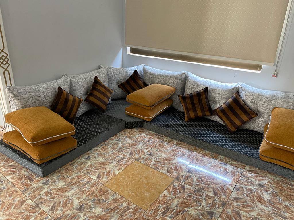 Salons traditionnels Qaaci sur-mesure plusieurs coloris et tissus au choix