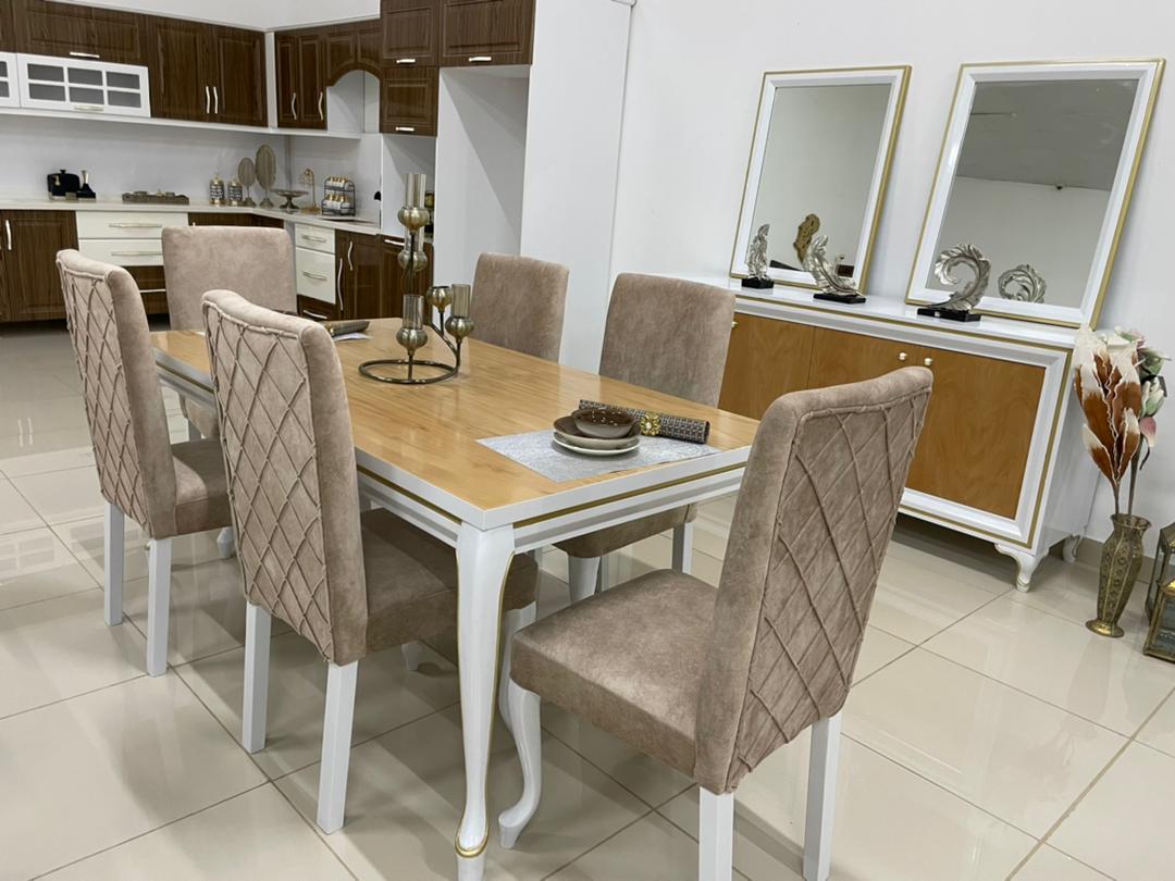 Salle à manger complète avec table marbre et buffet