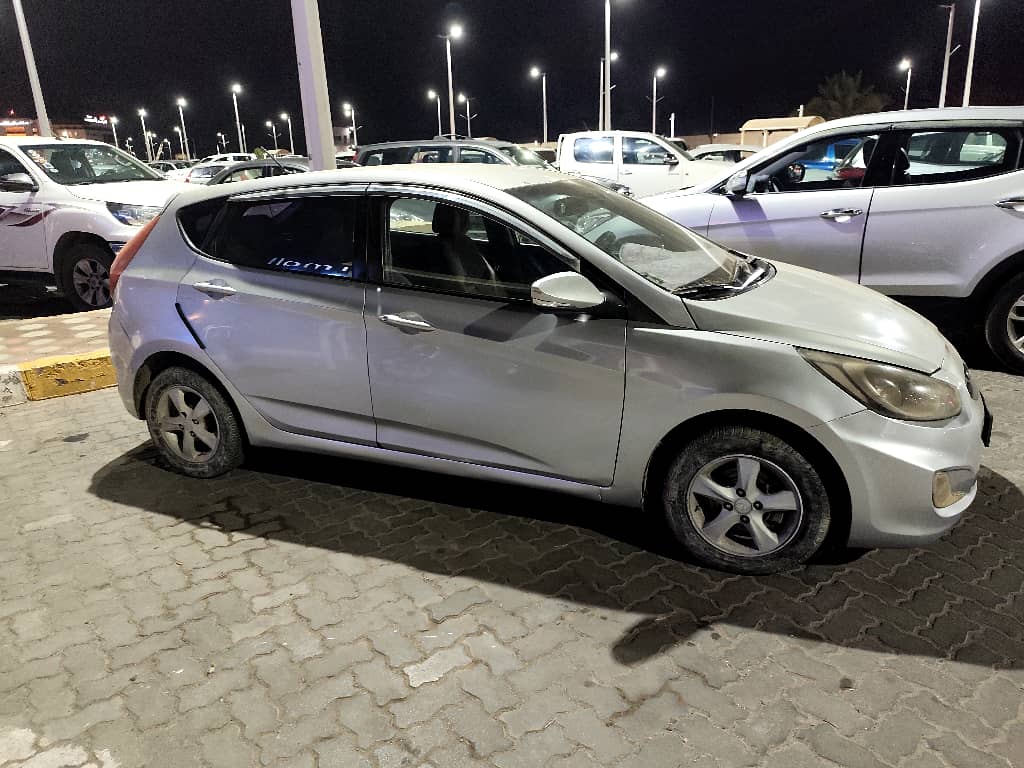 Hyundai accent 2011, diesel, automatique