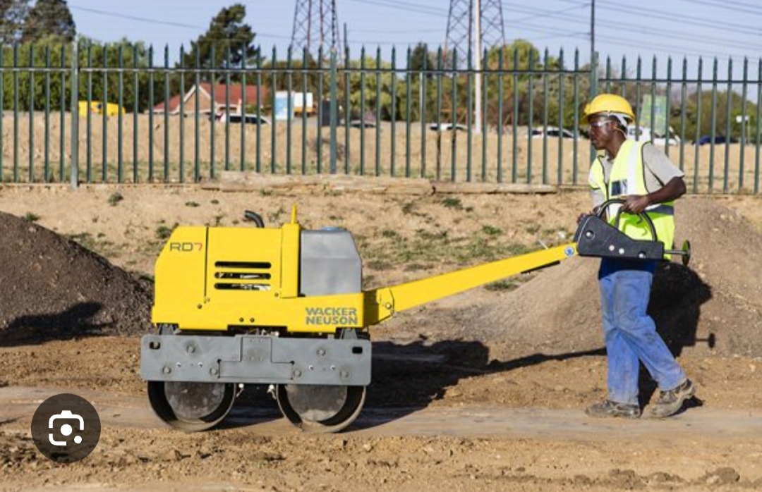 Location Compacteur tout terrain pour chantiers et particuliers