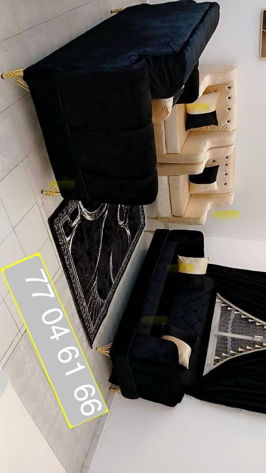 Ensemble de salon et table à manger avec accessoires