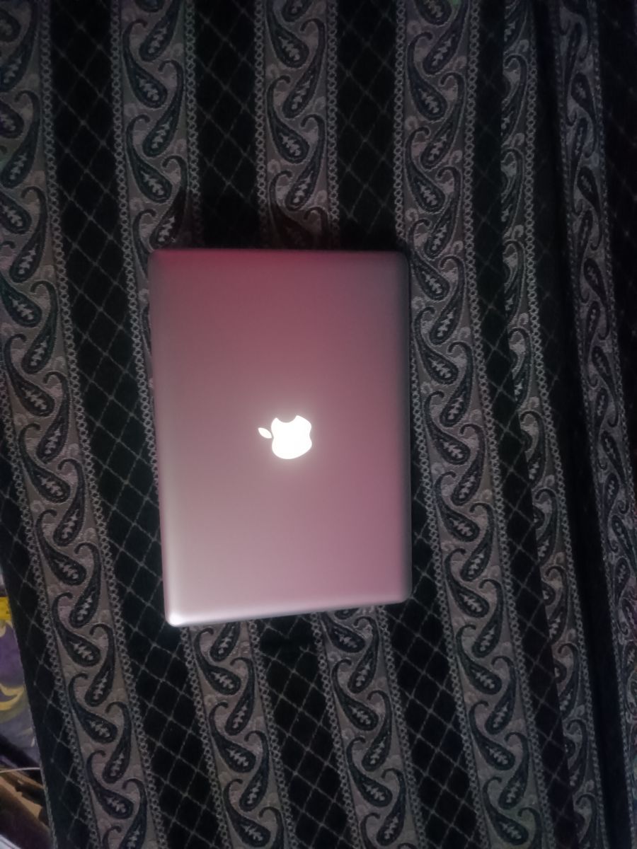 MacBook Pro neuf 512GB/8GB, négociable