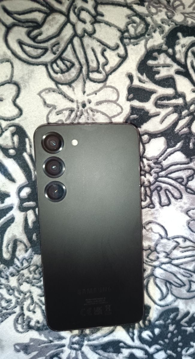 Samsung Galaxy S23 128 Go en excellent état