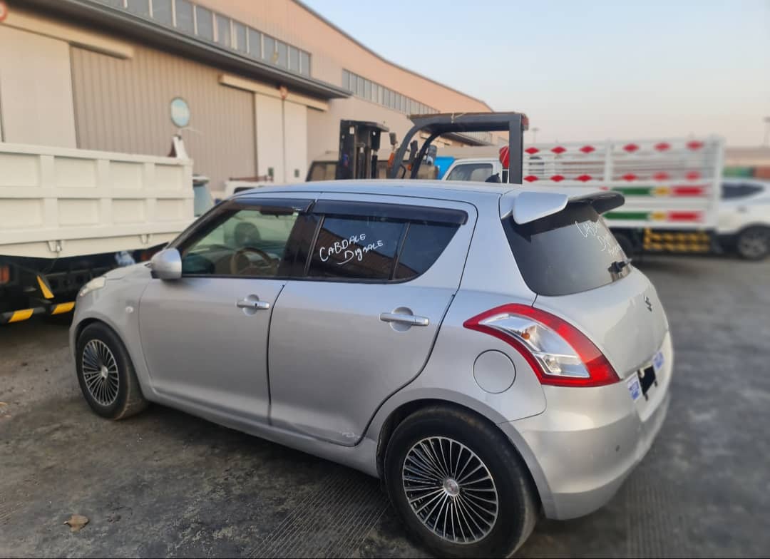 Suzuki Swift 2016, boîte Automatique, Essence