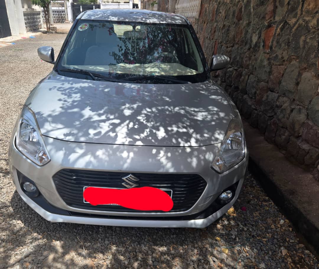 Suzuki Swift Essence, Boîte Automatique, Faible Kilométrage