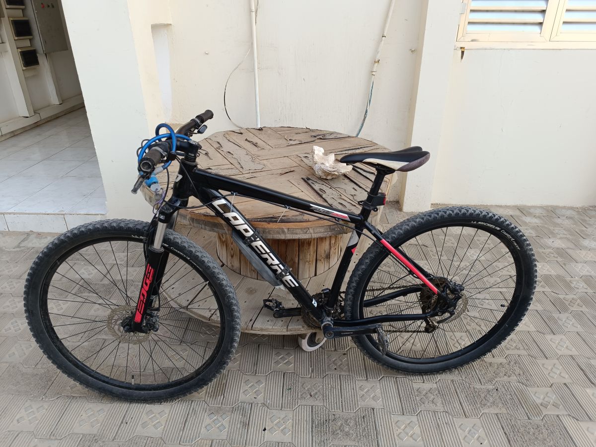 VTT LAPIERRE Edge 229 avec accessoires, en excellent état