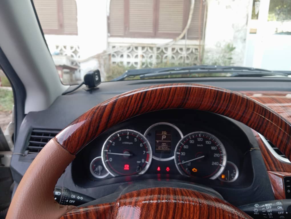 Suzuki Swift 2016, boîte automatique, climatisation fonctionnelle