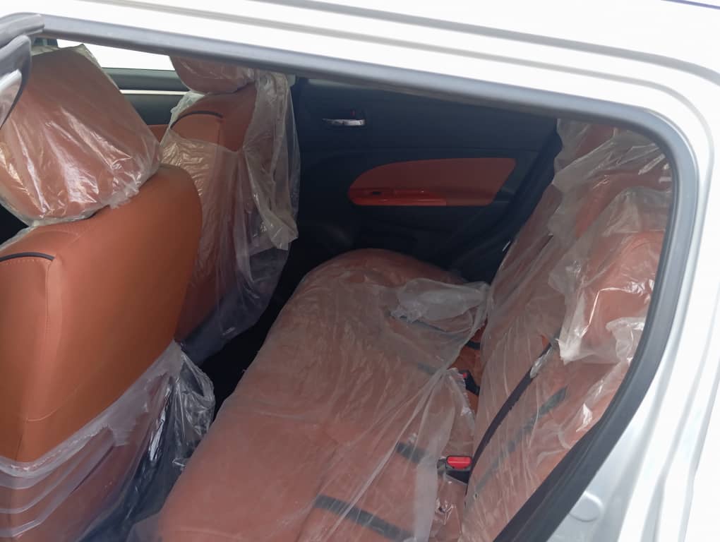 Suzuki Swift 2016, boîte automatique, climatisation fonctionnelle