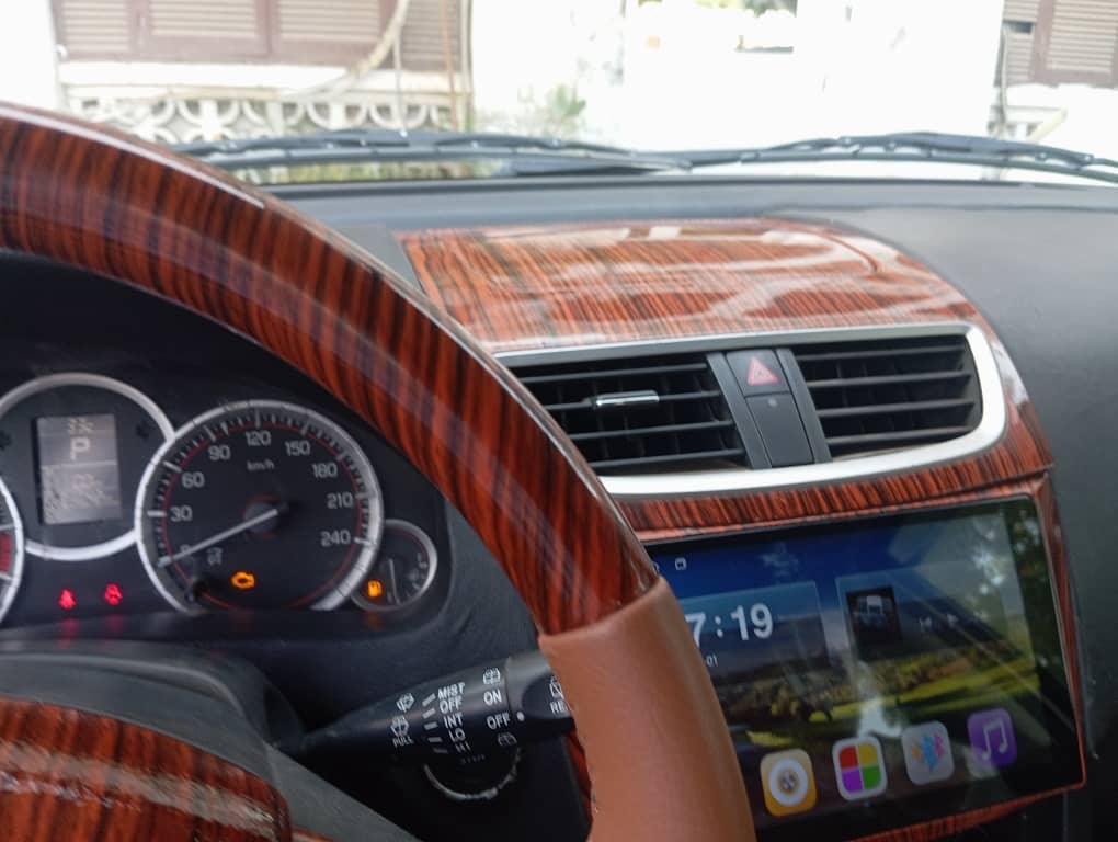 Suzuki Swift 2016, boîte automatique, climatisation fonctionnelle