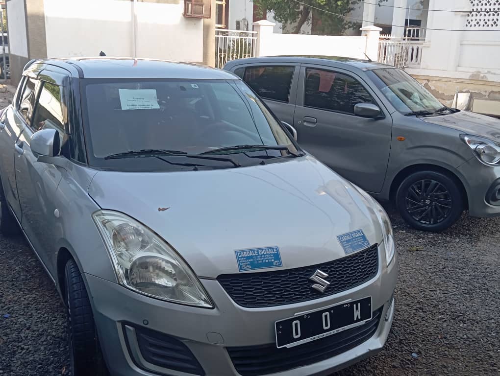 Suzuki Swift 2016, boîte automatique, climatisation fonctionnelle