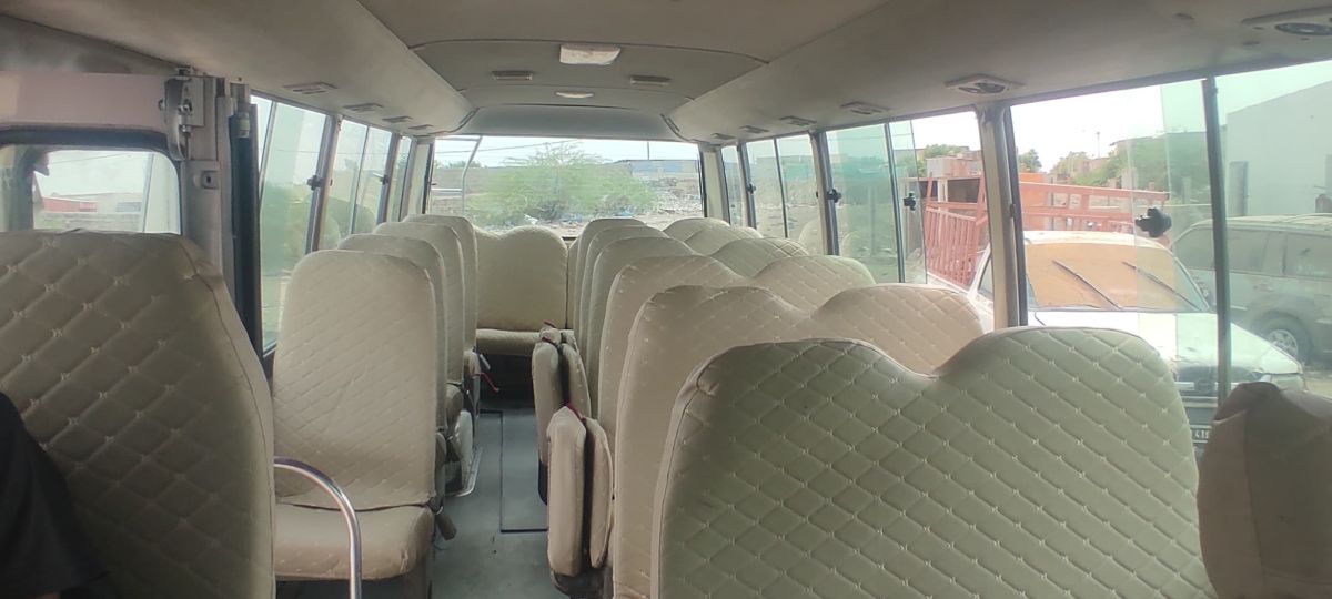 Bus Toyota Coaster, 30 places, puissance 18 CV à vendre