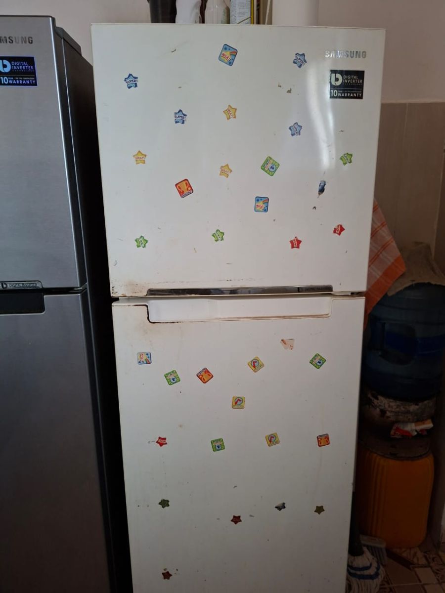 Réfrigérateur, excellent état.