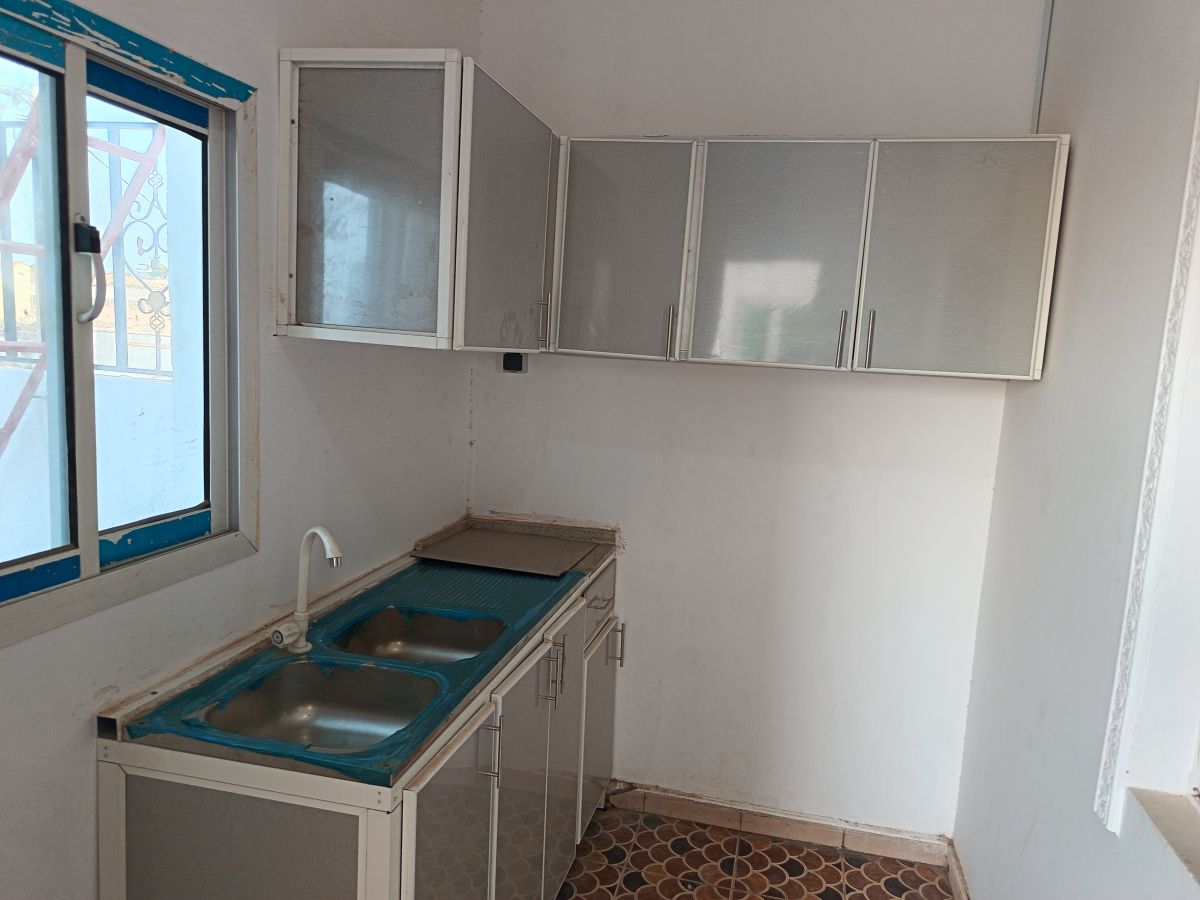 Maison rénovée de 3 pièces à Hodan 2, quartier calme et pratique