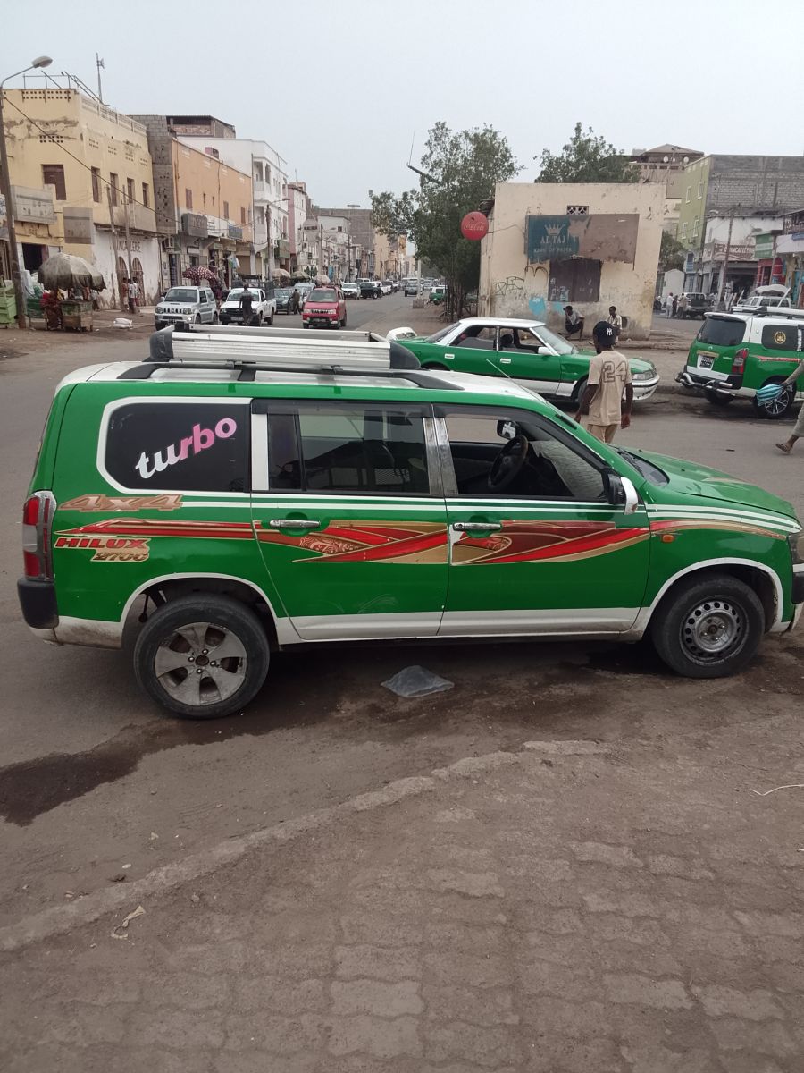 Toyota Probox 2014, en bon état, à vendre