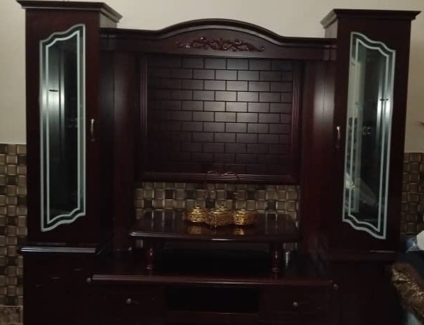 Living élégant et moderne à vendre, prix négociable