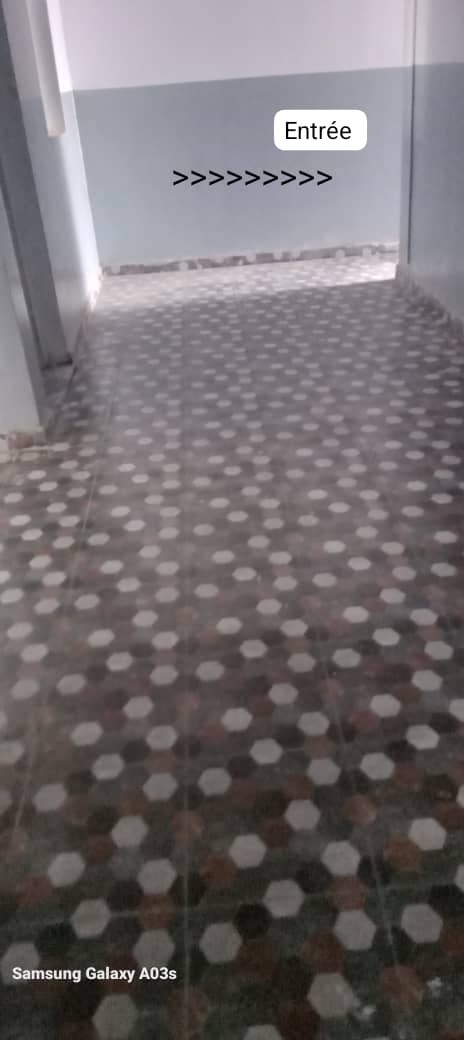 Deux Appartements F2 à louer à Cité Cheikh Osman avec entrée indépendante