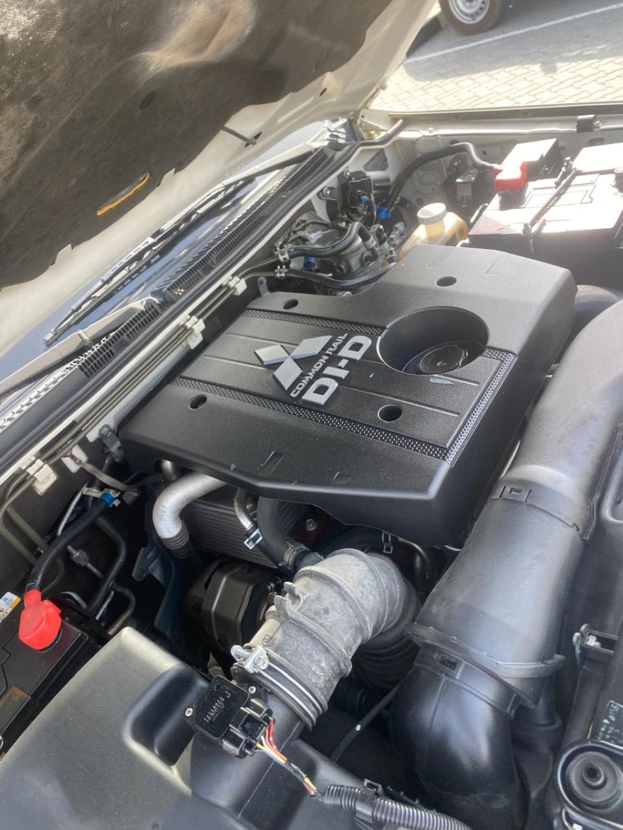 Mitsubishi Pajero 2017, automatique, diesel, excellent état