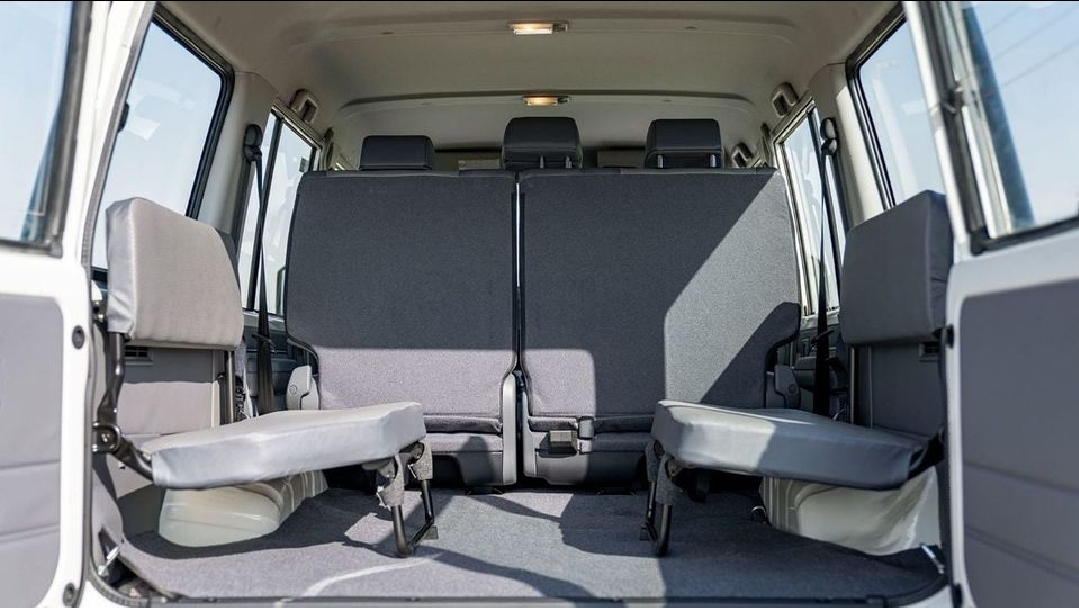 Toyota Land Cruiser 2025, diesel, boîte manuelle, excellent état