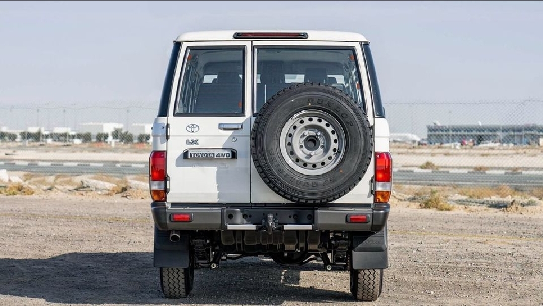 Toyota Land Cruiser 2025, diesel, boîte manuelle, excellent état