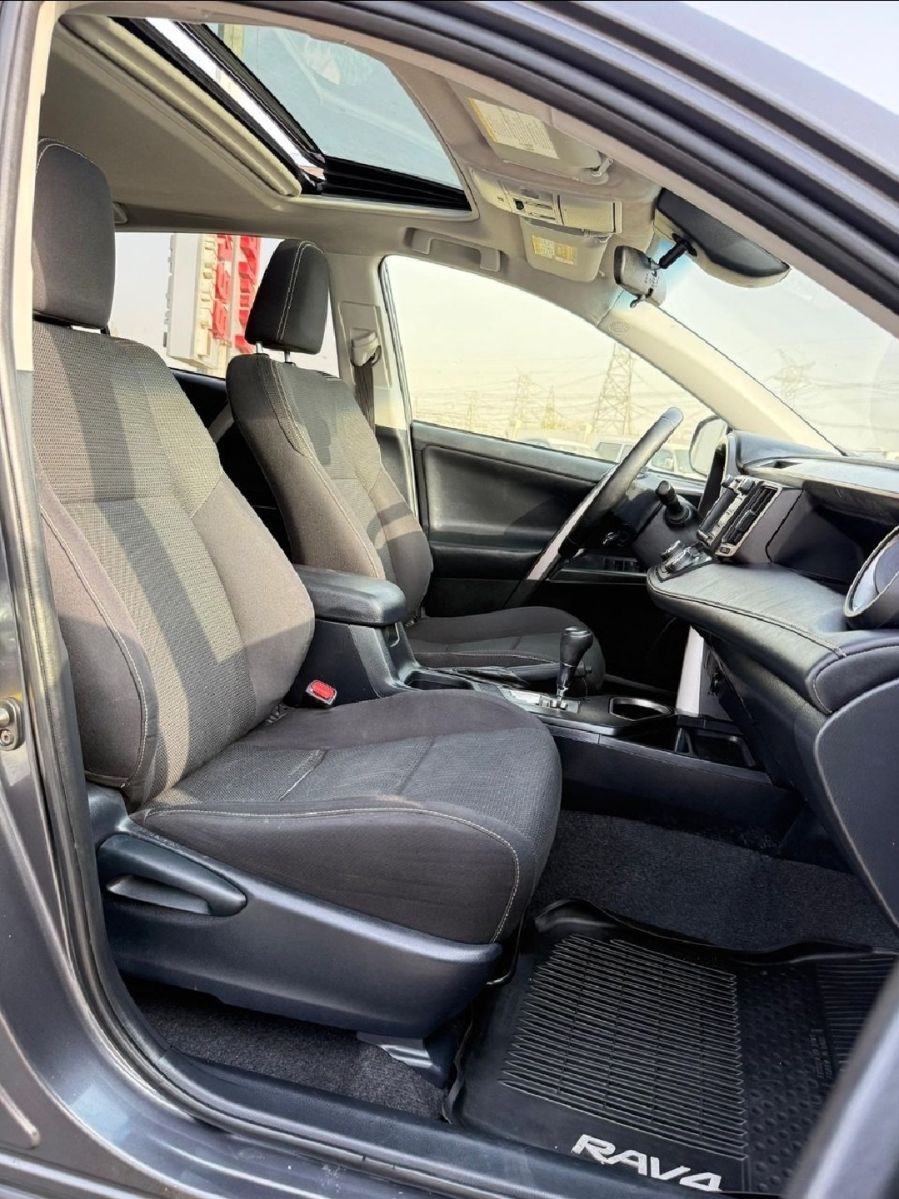 Toyota Rav4 XLE 2017, automatique, essence, excellent état