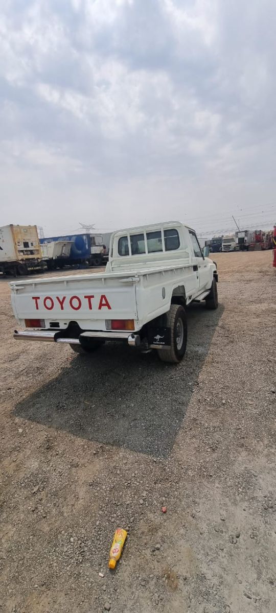 Toyota Land Cruiser Pick-up