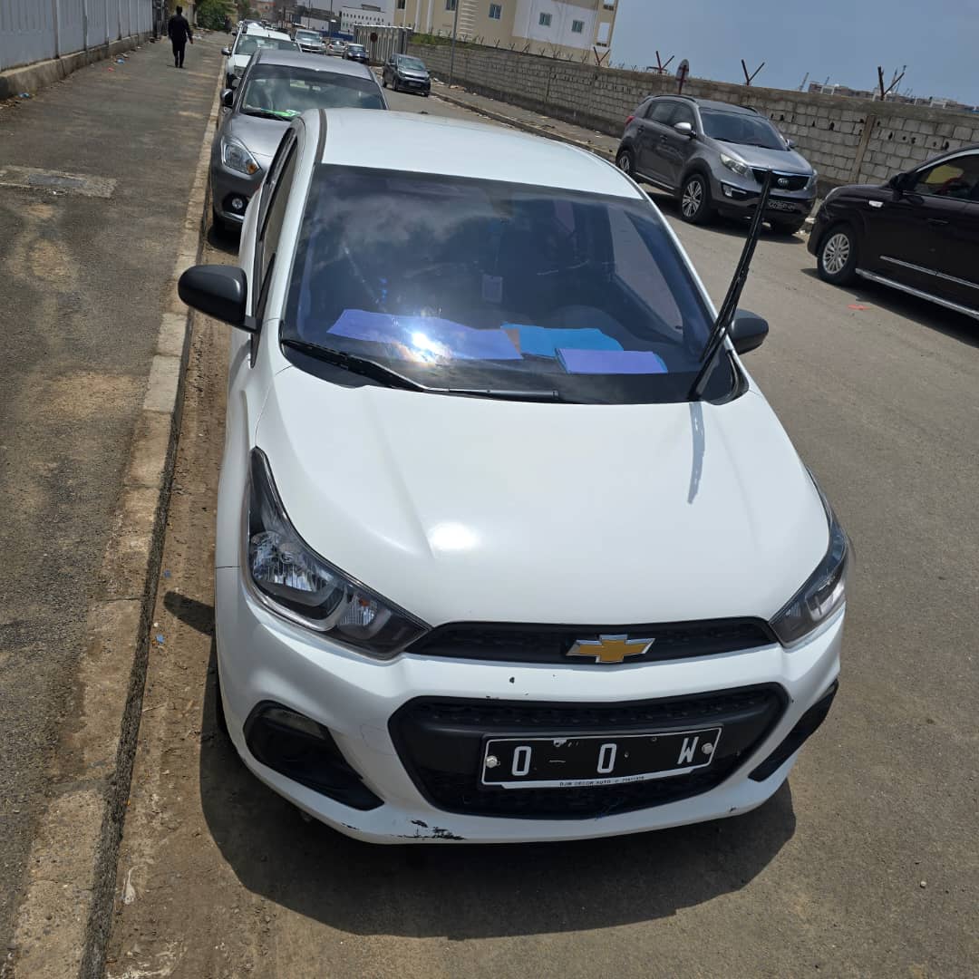 Chevrolet Spark 2016, boîte automatique, essence injection