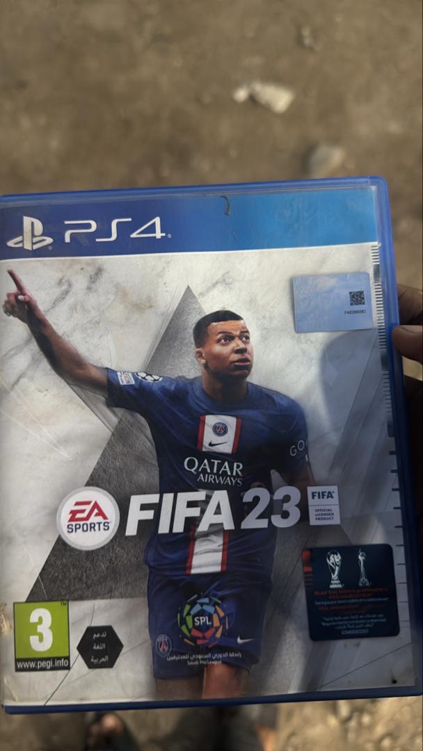FIFA 23 pour PS4 - Jeu de Football sur Console