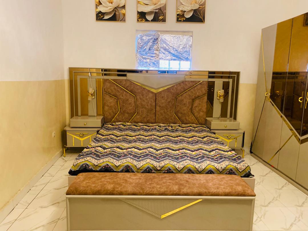 Chambre ultra moderne avec salon et table à manger - Disponible mi-septembre