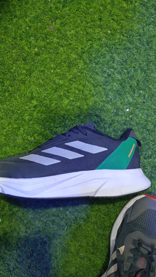 Chaussure Sneaker Adidas en vente