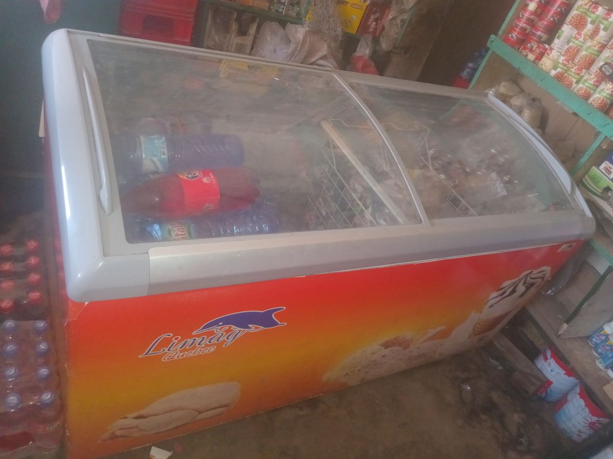 Congélateur à vendre en excellent état