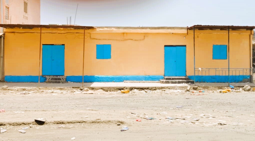 Local commercial Avenue 26, 70m², idéal pour stockage ou activité