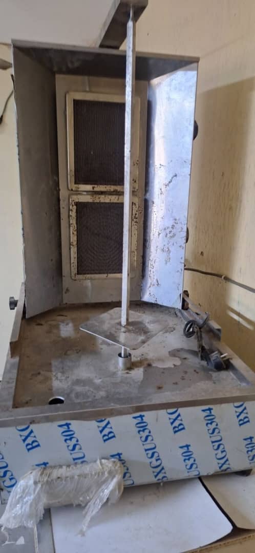 Machine à shawarma à gaz avec moteur électrique - jamais utilisé