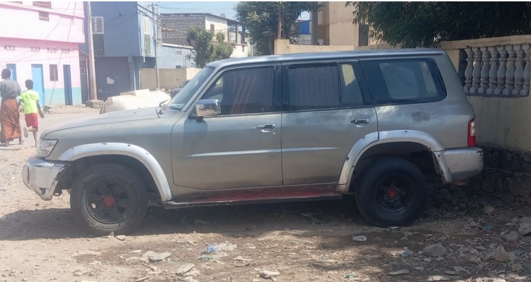 Nissan Patrol Y61 2002, Prix Négociable