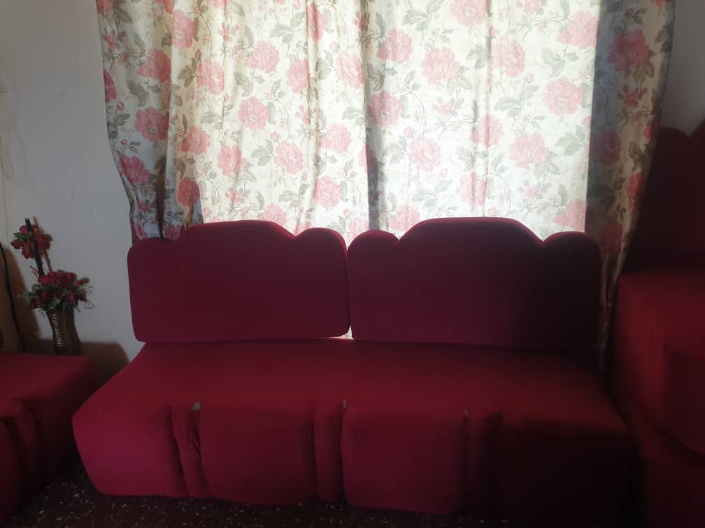 Salon complet en excellent état (négociable)