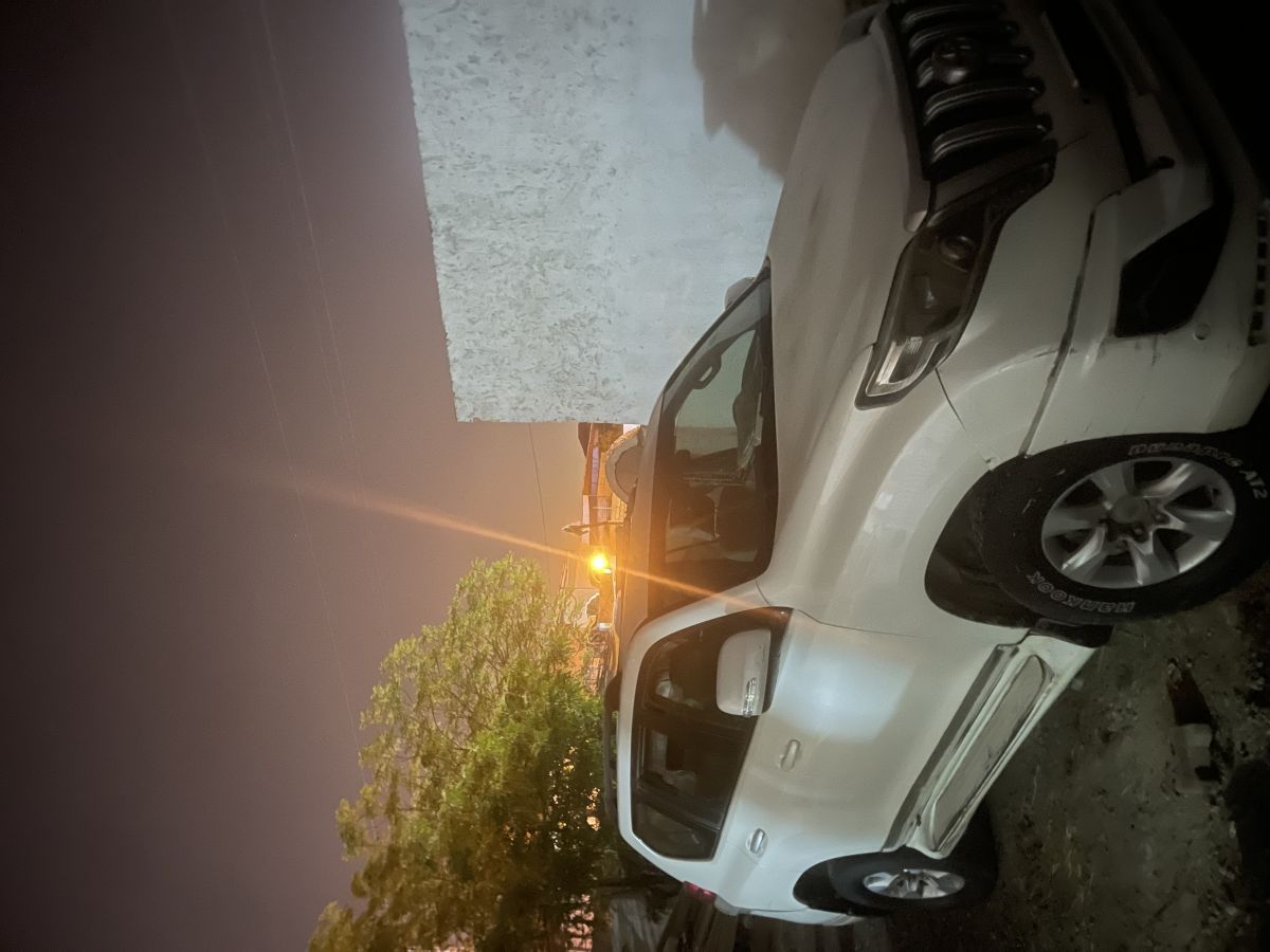 Toyota Land Cruiser Prado 4x4, manuel, diesel, avec climatisation rénovée