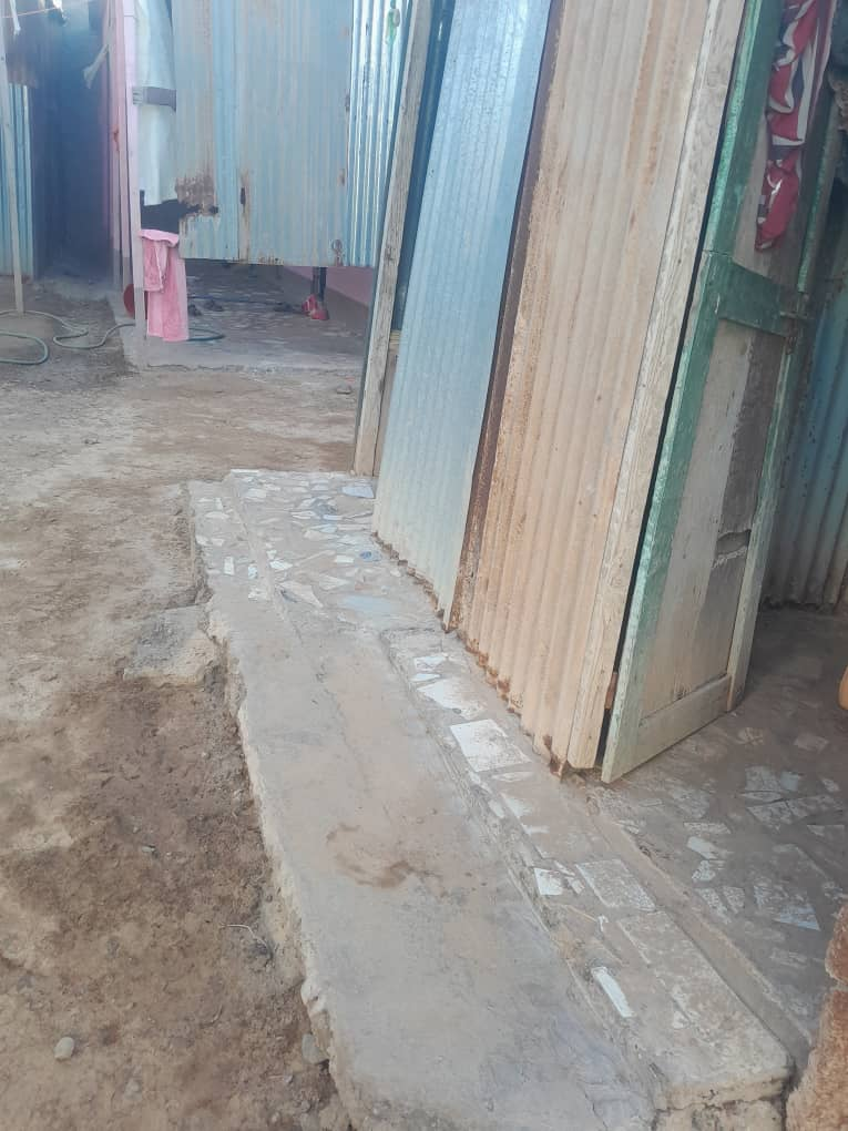 Maison F3 avec grand terrain à Damerjog, quartier calme et en développement