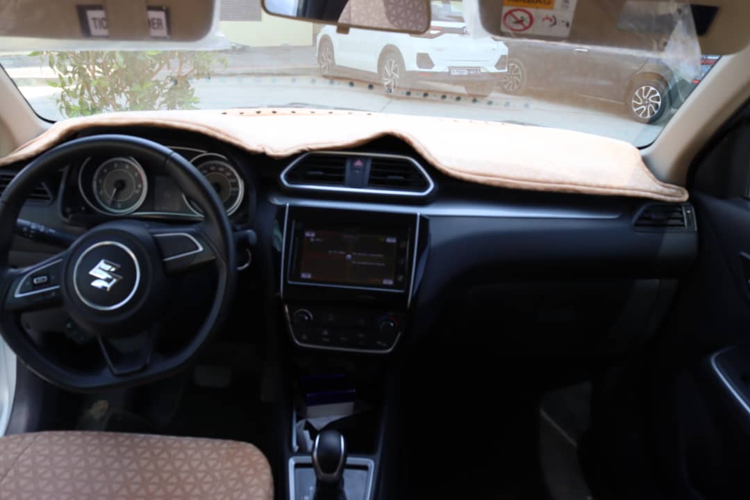 Suzuki Swift Dzire 2019, état neuf, faible kilométrage