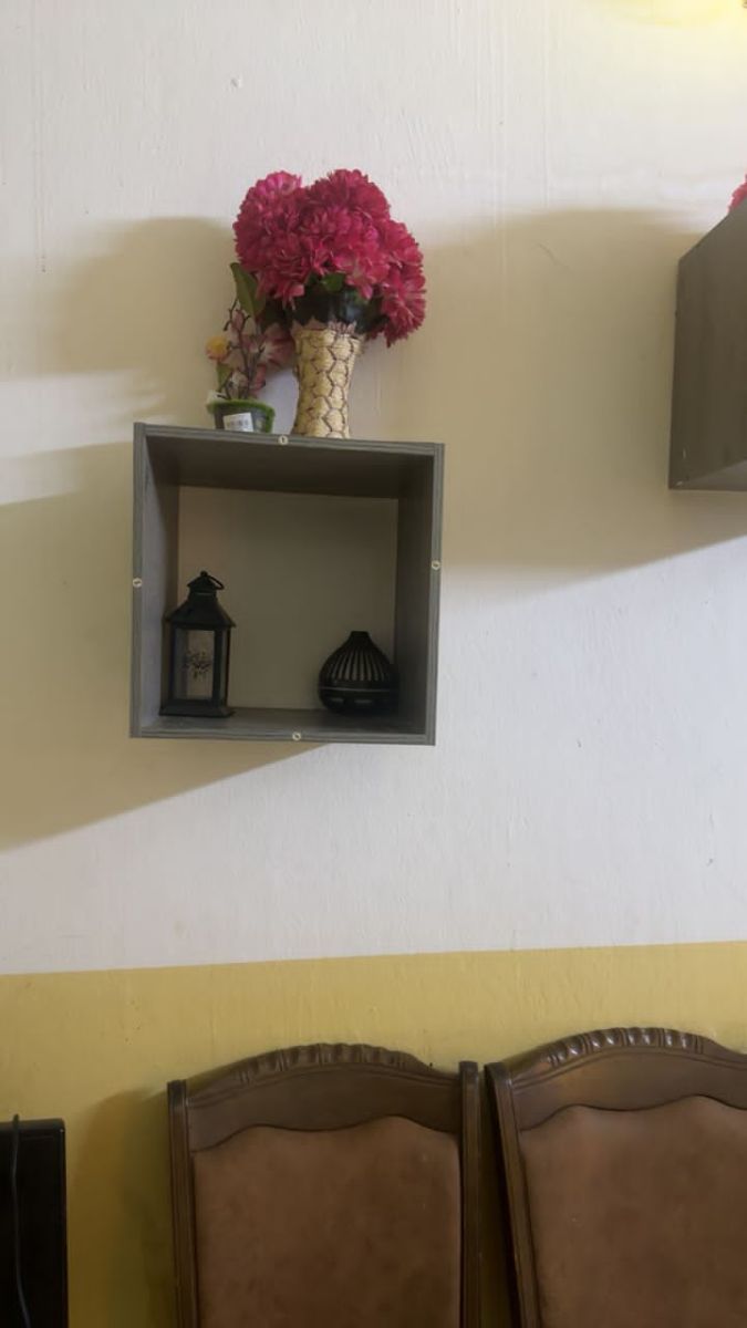 Meubles complets pour salle à manger et salon, télévision LG comprise