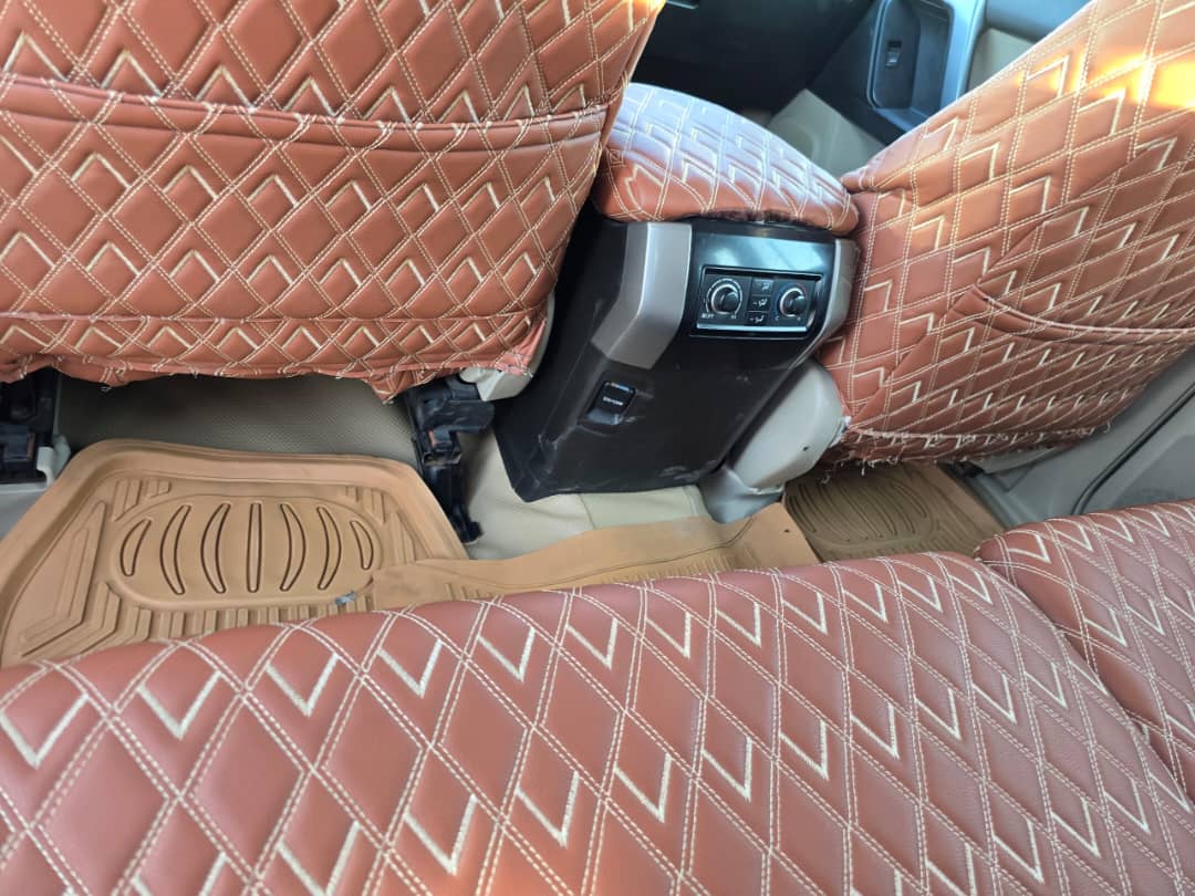 Toyota Prado TXL 2013, boîte manuelle, diesel