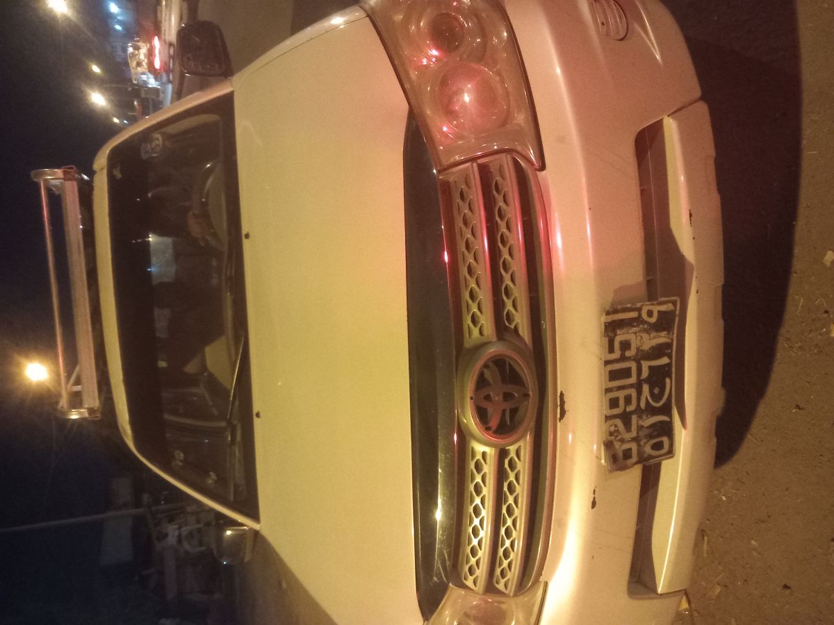 Toyota Fortuner 2010 - SUV robuste et économique, en excellent état