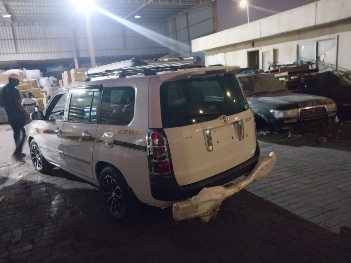 Toyota Probox 2018, diesel, manuelle