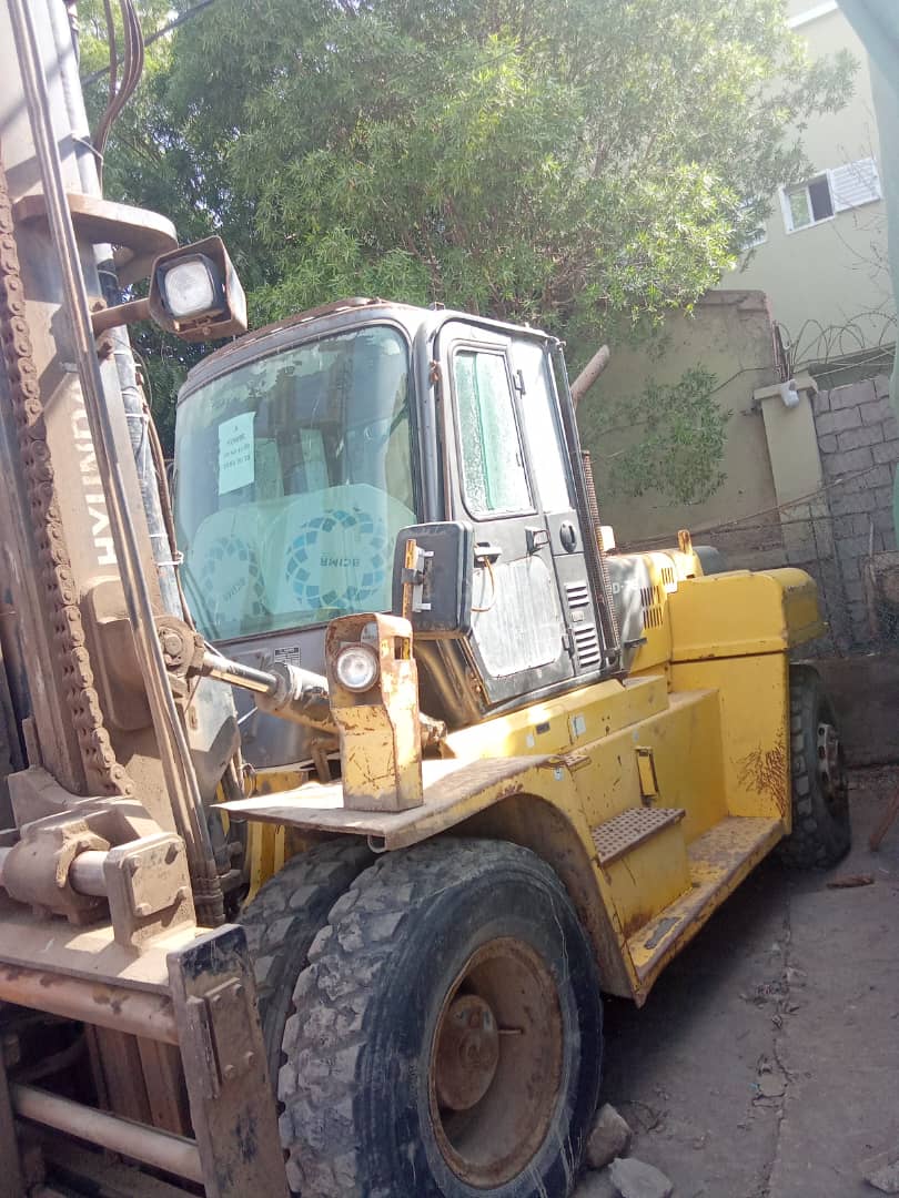 Chariot élévateur Hyundai 160D-7E en vente