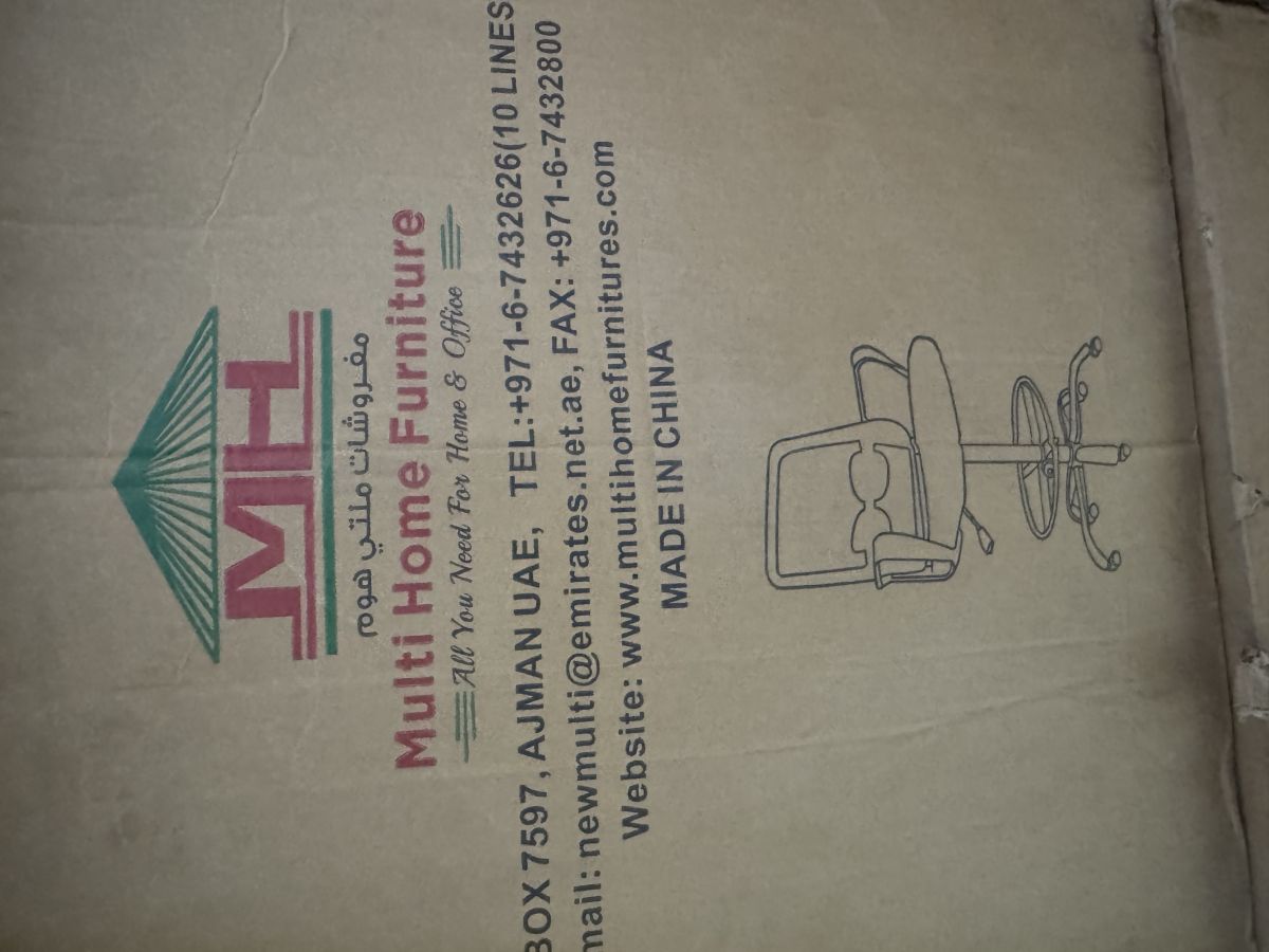 Chaises neuves pour maison, salon, bar et restaurant