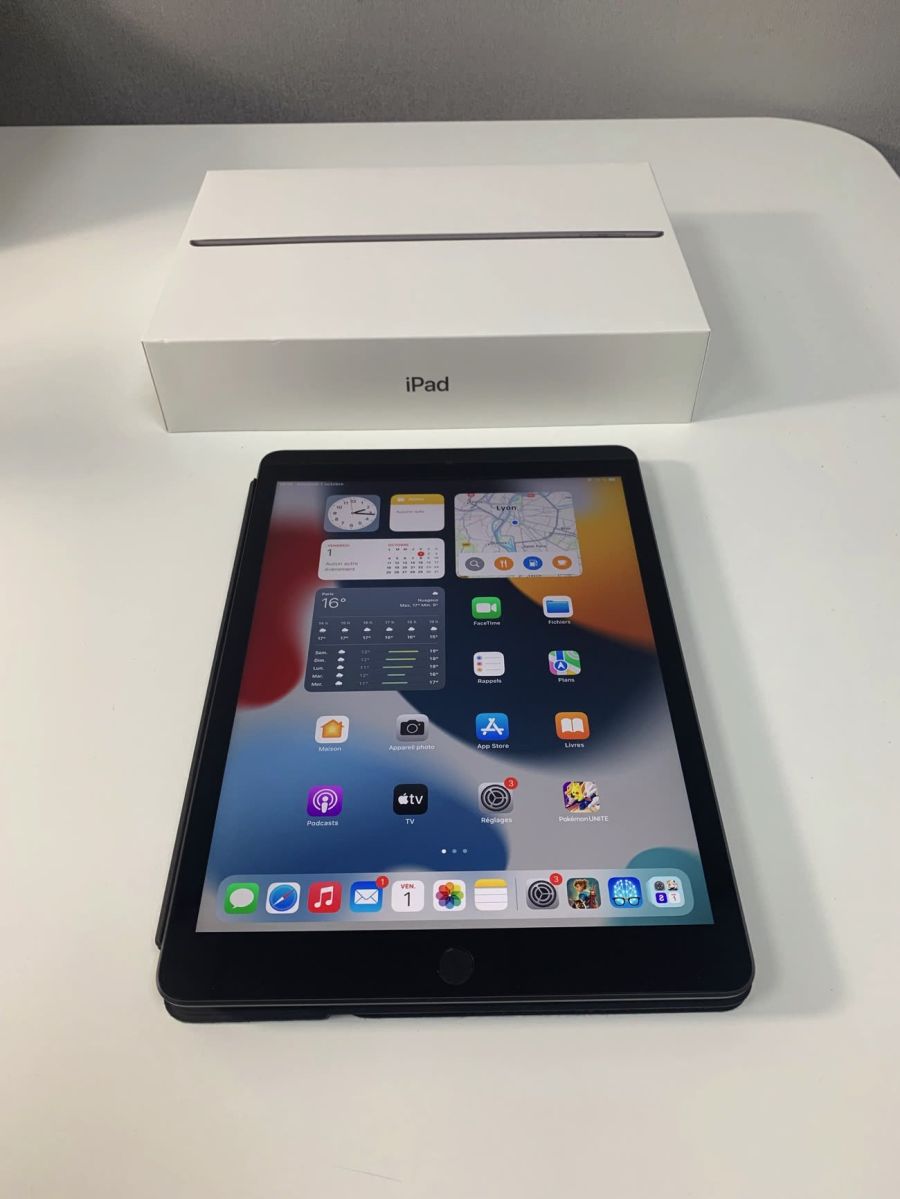 iPad 9 Argent 64Go, 8Go RAM, Neuve de Dubaï