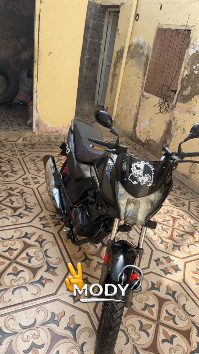 Moto Hero 150cc, état neuf